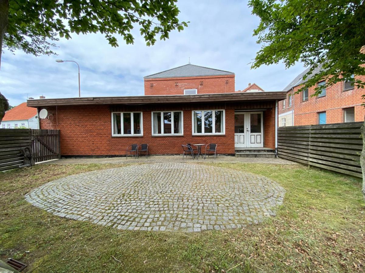 Studio Apartment In The Heart Of Højer Екстериор снимка
