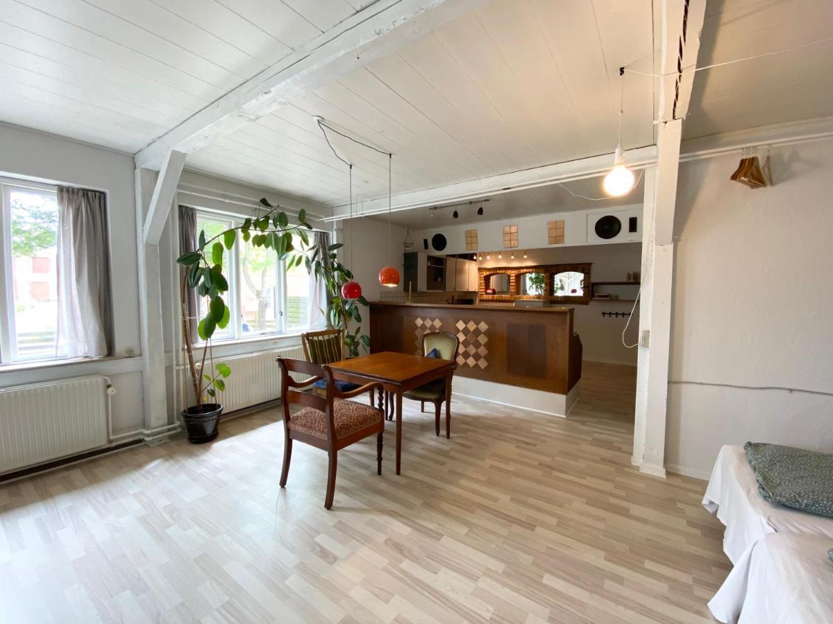 Studio Apartment In The Heart Of Højer Екстериор снимка
